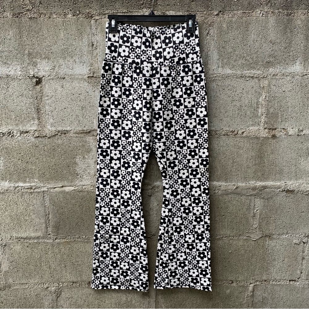 70’s Retro Bell Bottom High Waisted Floral Bottoms